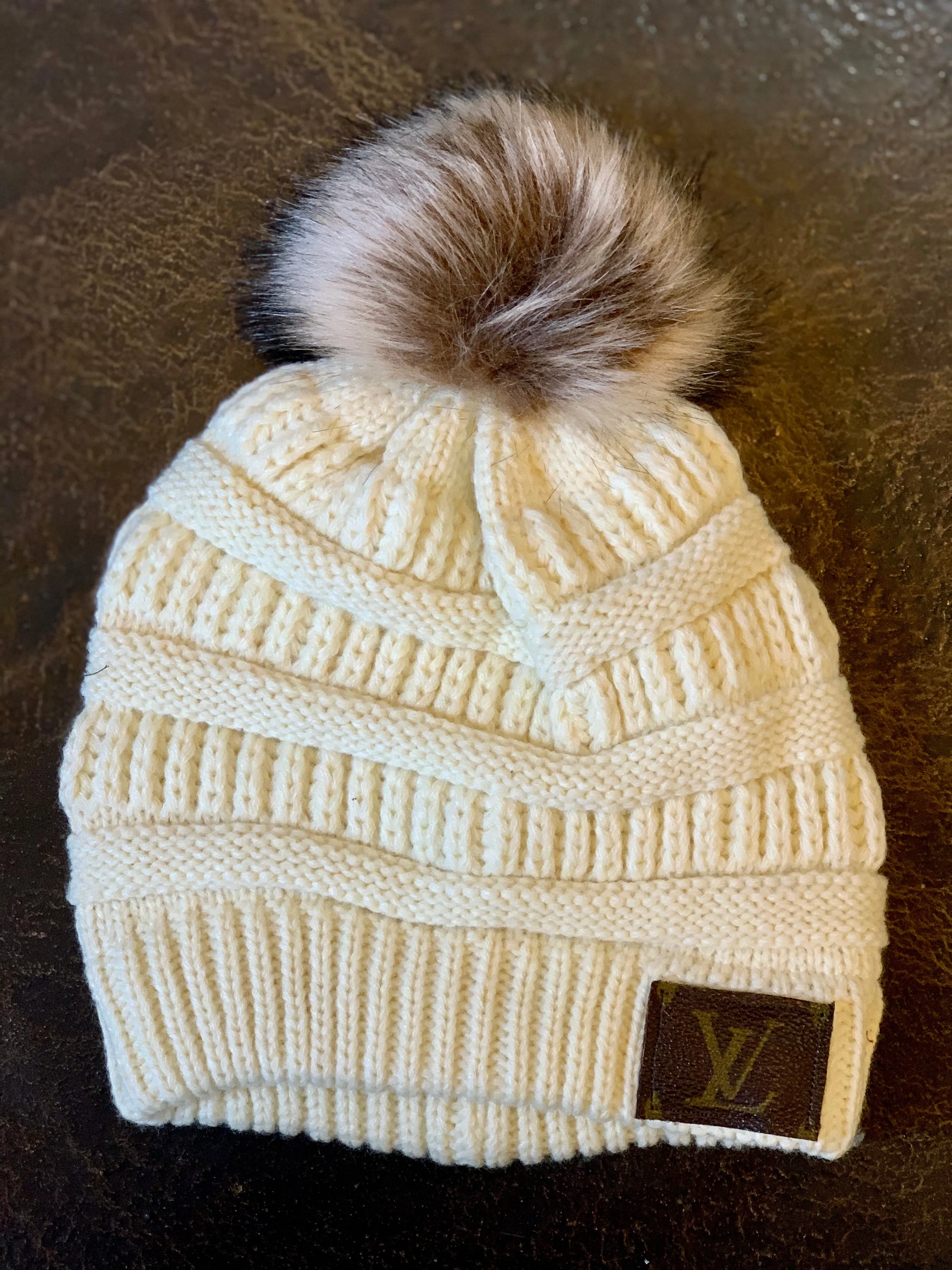 Beanie with small side LV patch no hardware