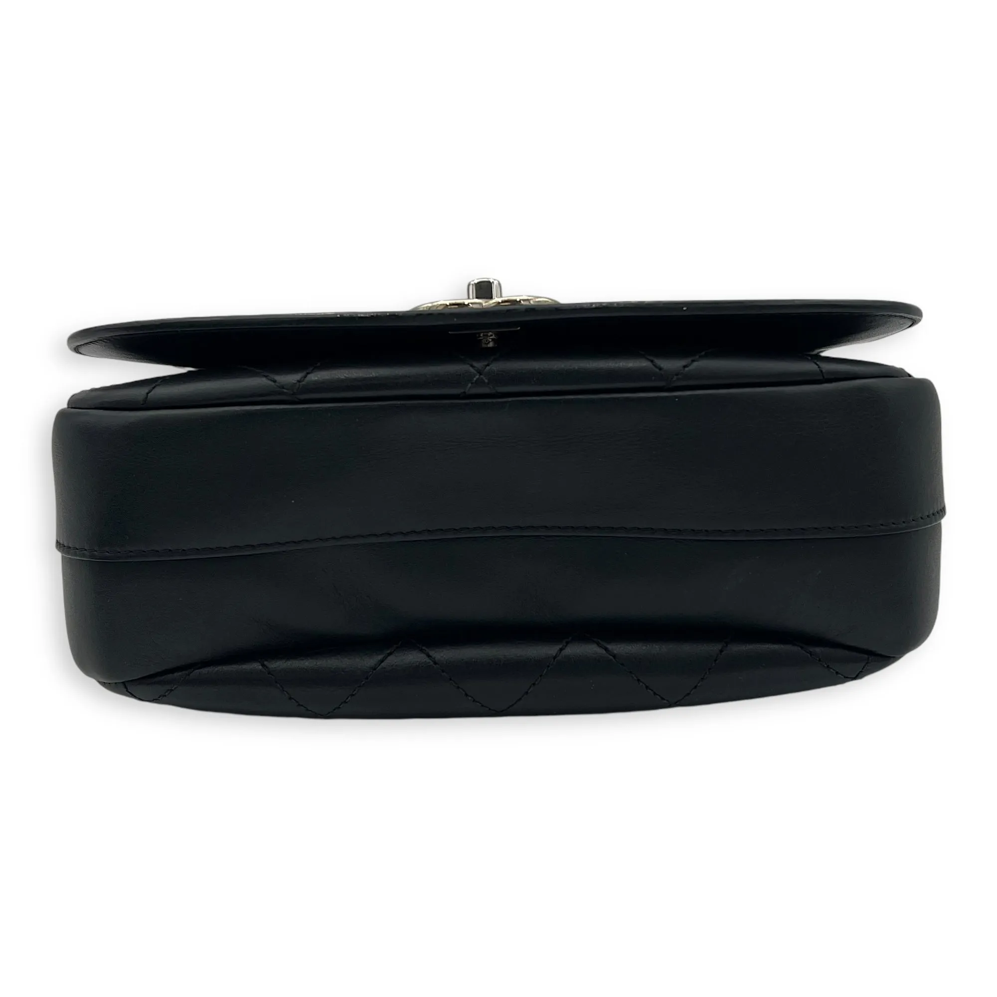 CC Shoulder Bag Black in Calfskin, Silver hardware