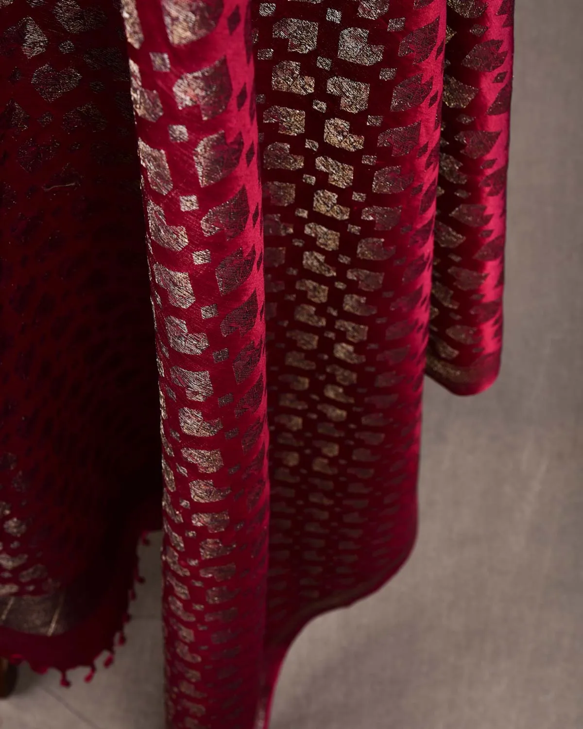 Magenta Gold & Silver Zari Diamond Hearts Satin Brocade Handwoven Silk Wool Unisex Dress Shawl