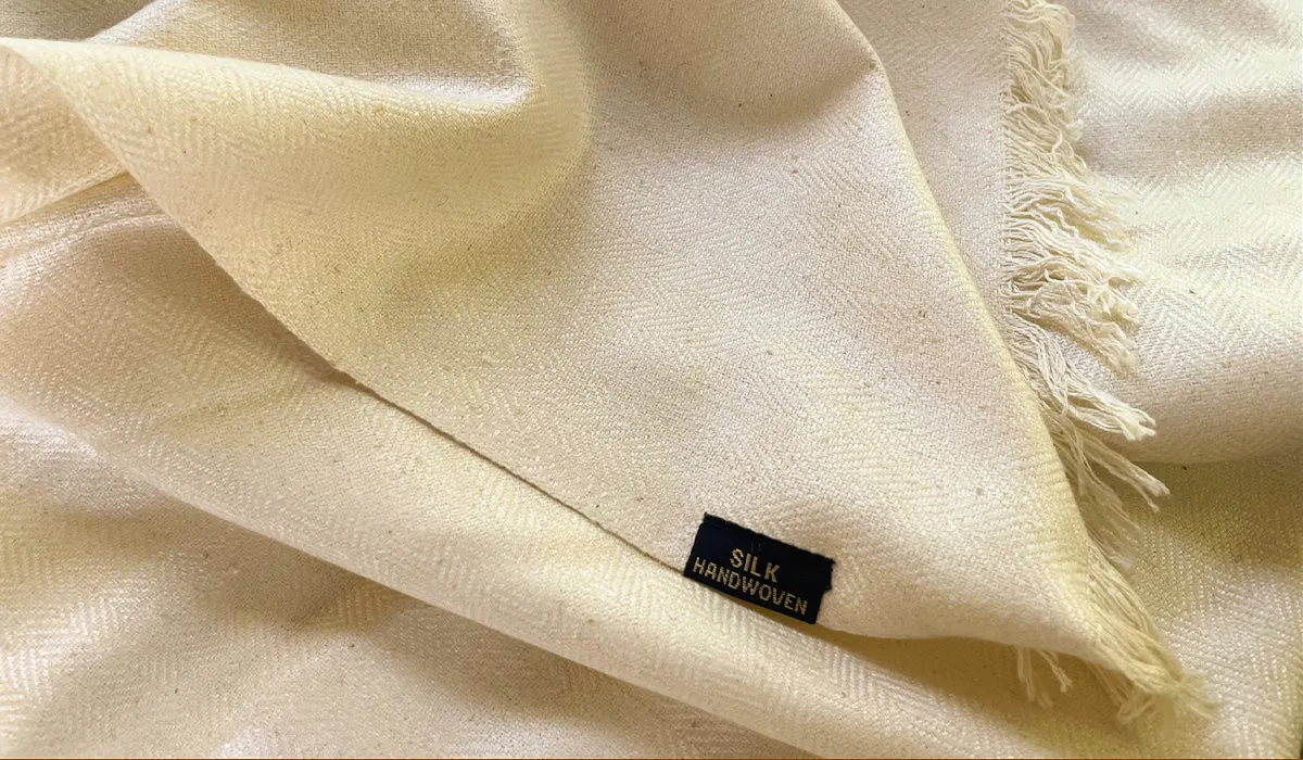 SAKSHI - Raw Silk Large Meditation Shawl - Cream